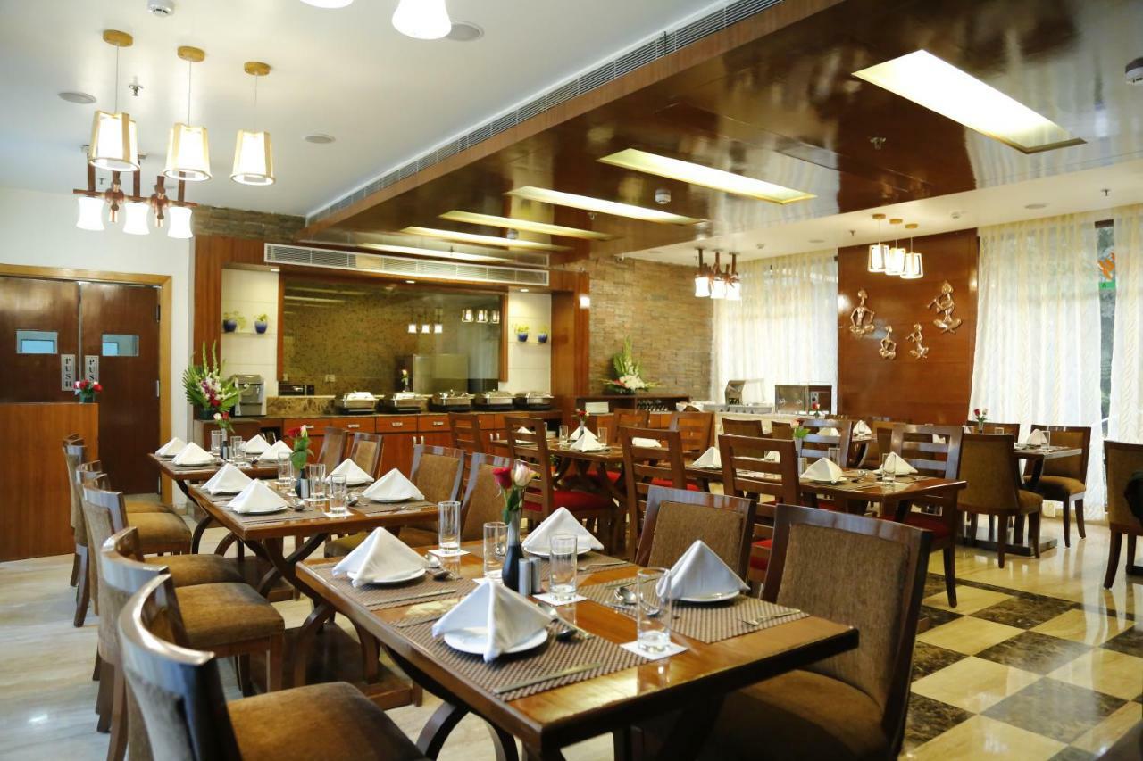Hotel Jivitesh Delhi  Exterior photo